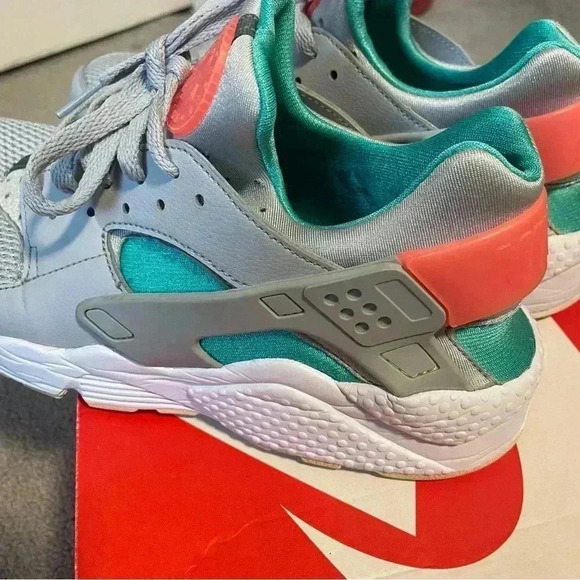 Nike air Huaraches men’s size 11 - Picture 2 of 9